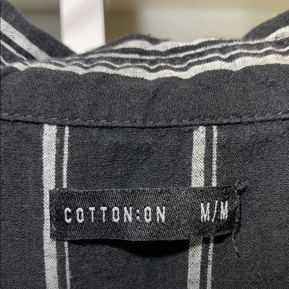 Collared Top - Picture 3 of 3